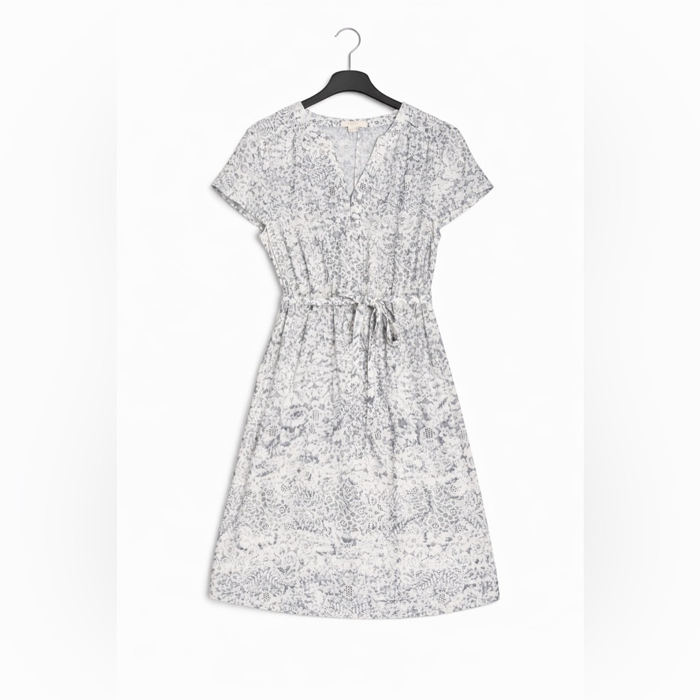Tulle Gray and White Floral Midi Dress